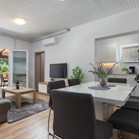 Apartments Elita Rovinj Ngoại thất bức ảnh
